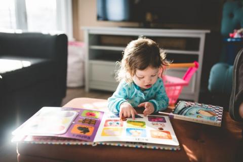 baby reading