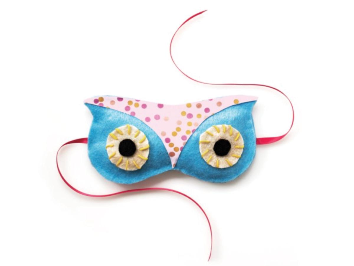 blue eye mask with owl eyes